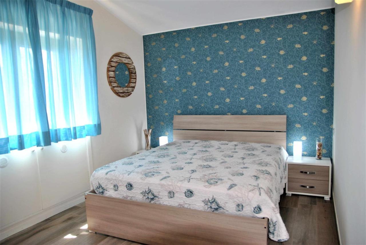 Casa Dinky Attico Con Terrazza Vista Mare Formia Exterior foto
